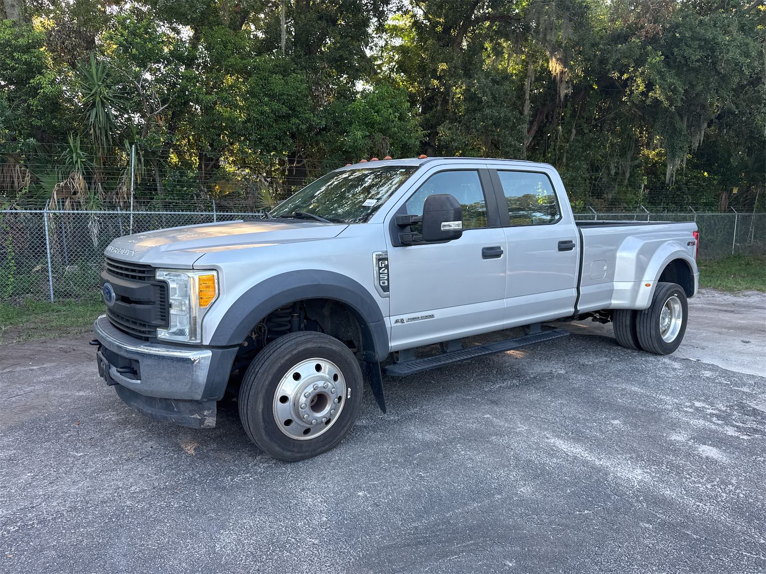 2017 FORD F-450