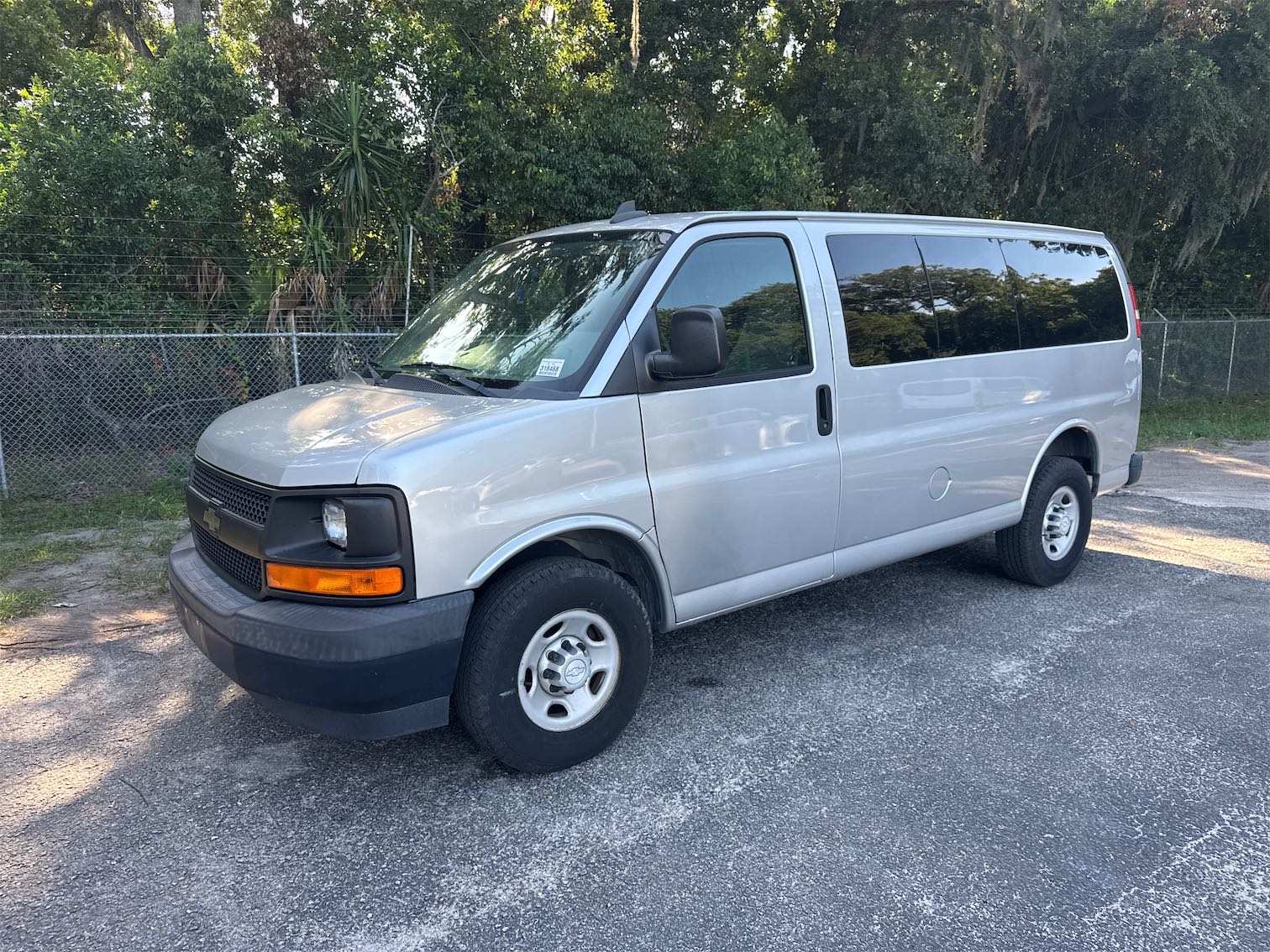 2017 CHEVROLET G2300