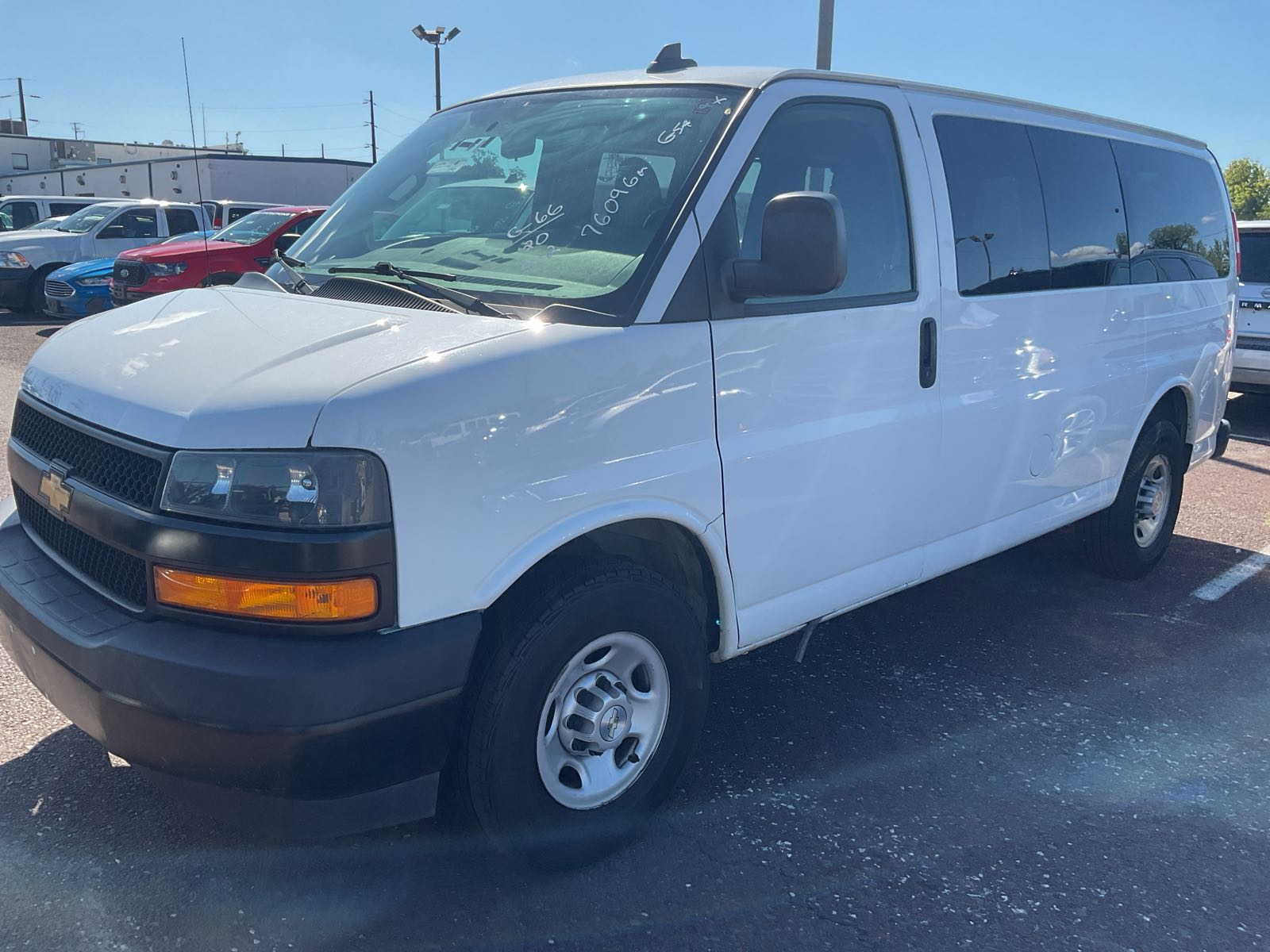 2020 CHEVROLET Express