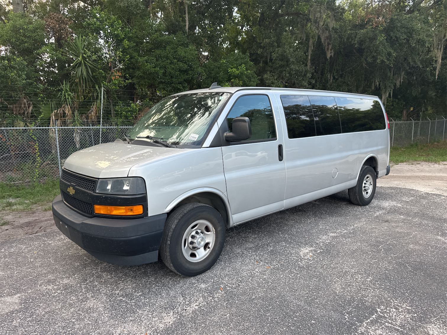 2023 CHEVROLET Express