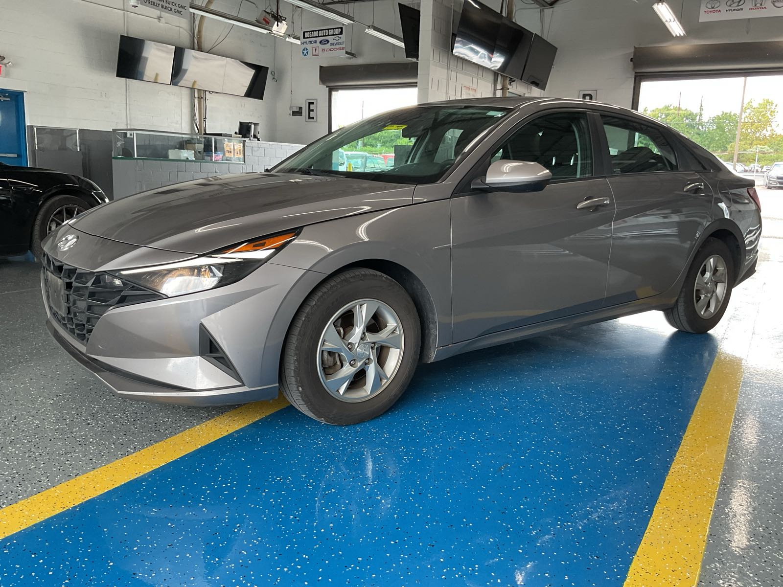 2023 HYUNDAI Elantra