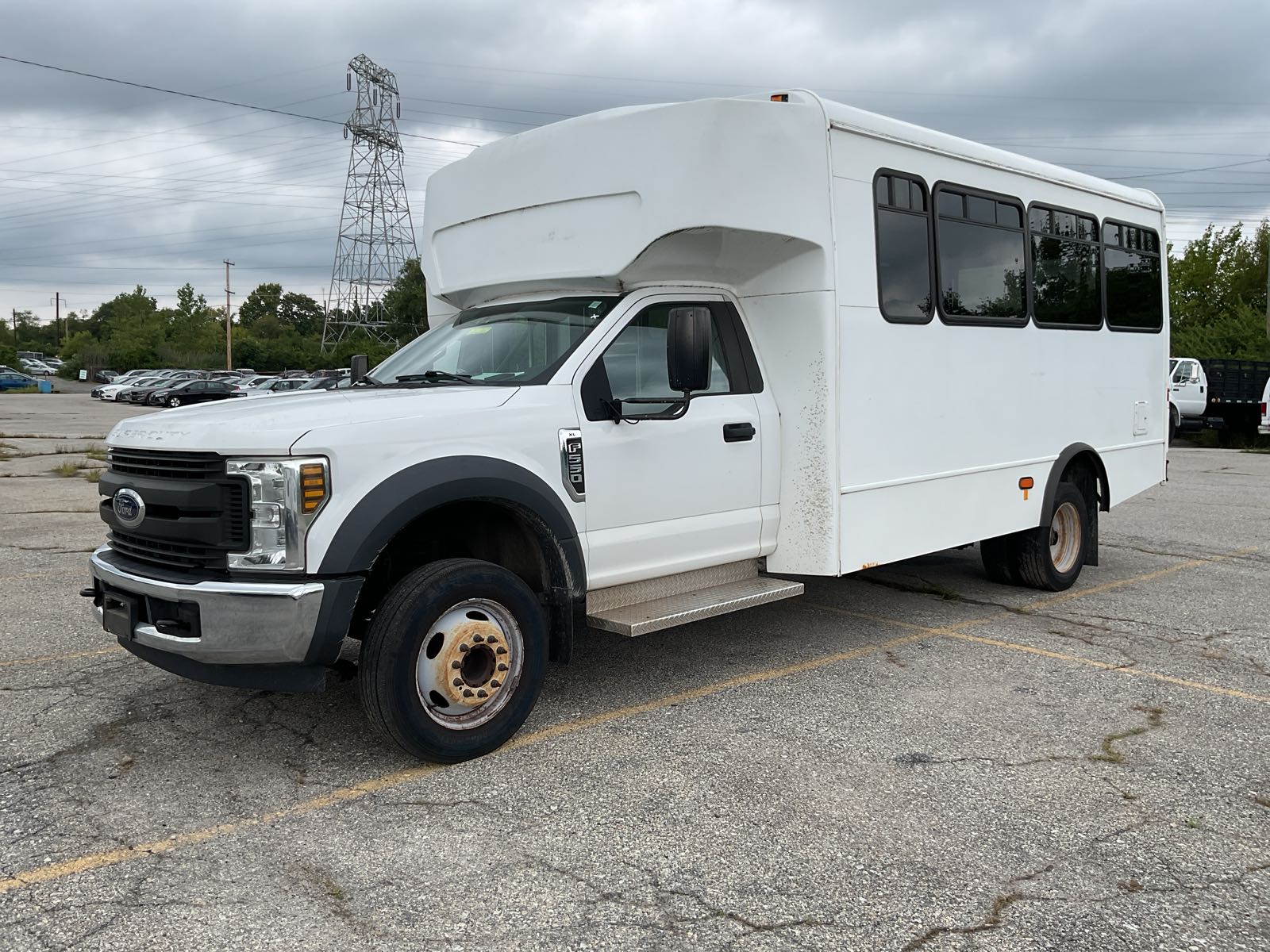 2018 Glaval Bus GLENTOURF5