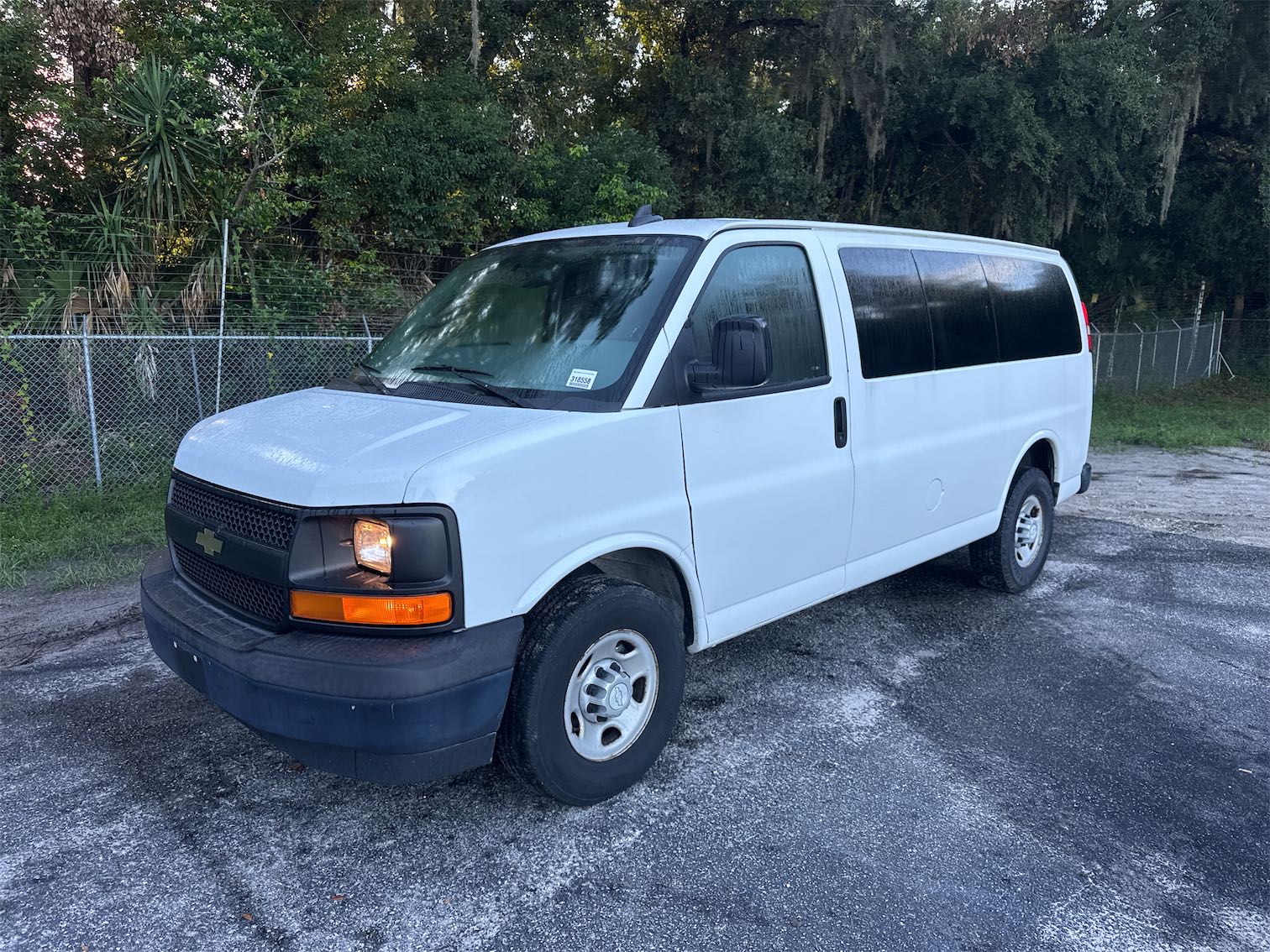 2017 CHEVROLET Express