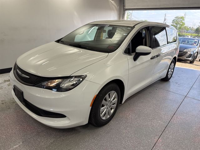 2021 Chrysler Voyager