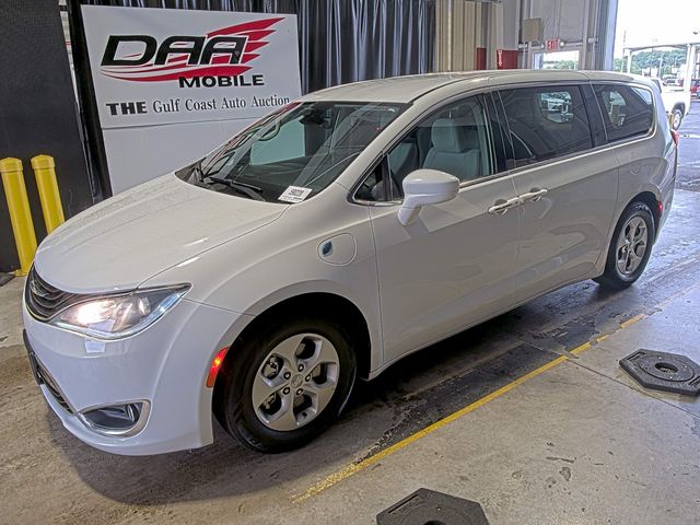 2018 Chrysler PACIFICA-P