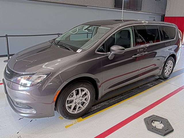 2021 Chrysler Voyager