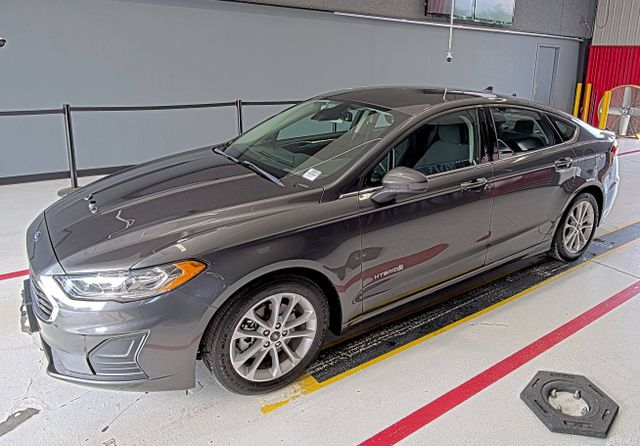 2019 Ford FUSION HEV
