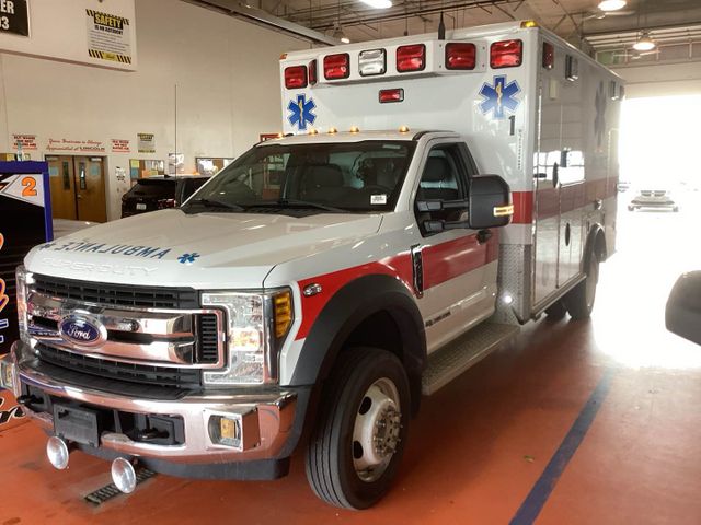 2017 Ford F450AMB
