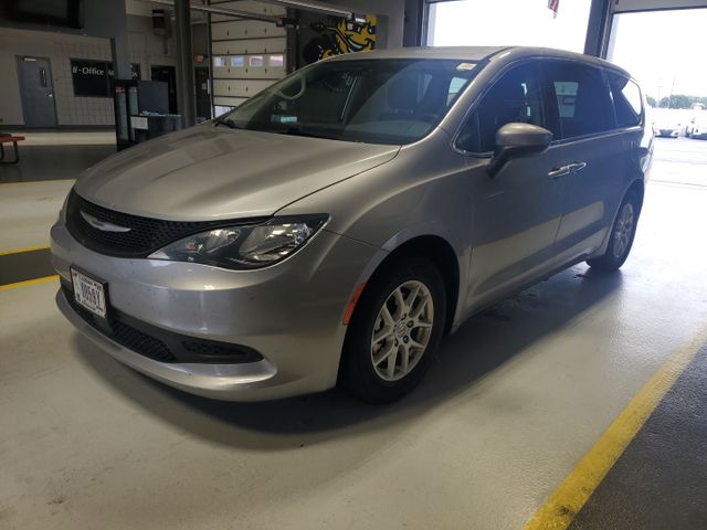 2021 Chrysler Voyager