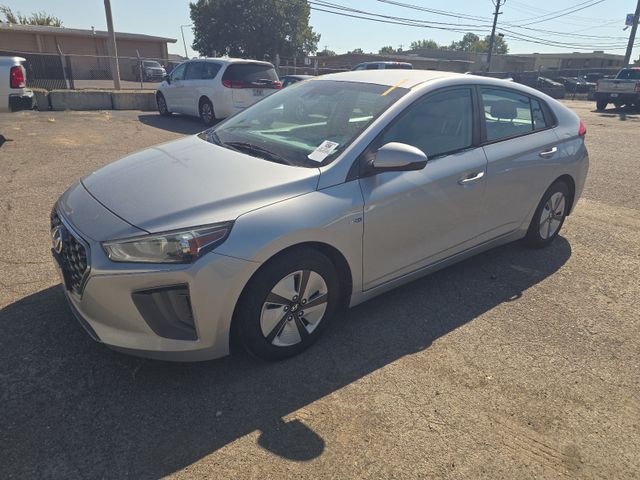 2020 Hyundai Ioniq photo 2
