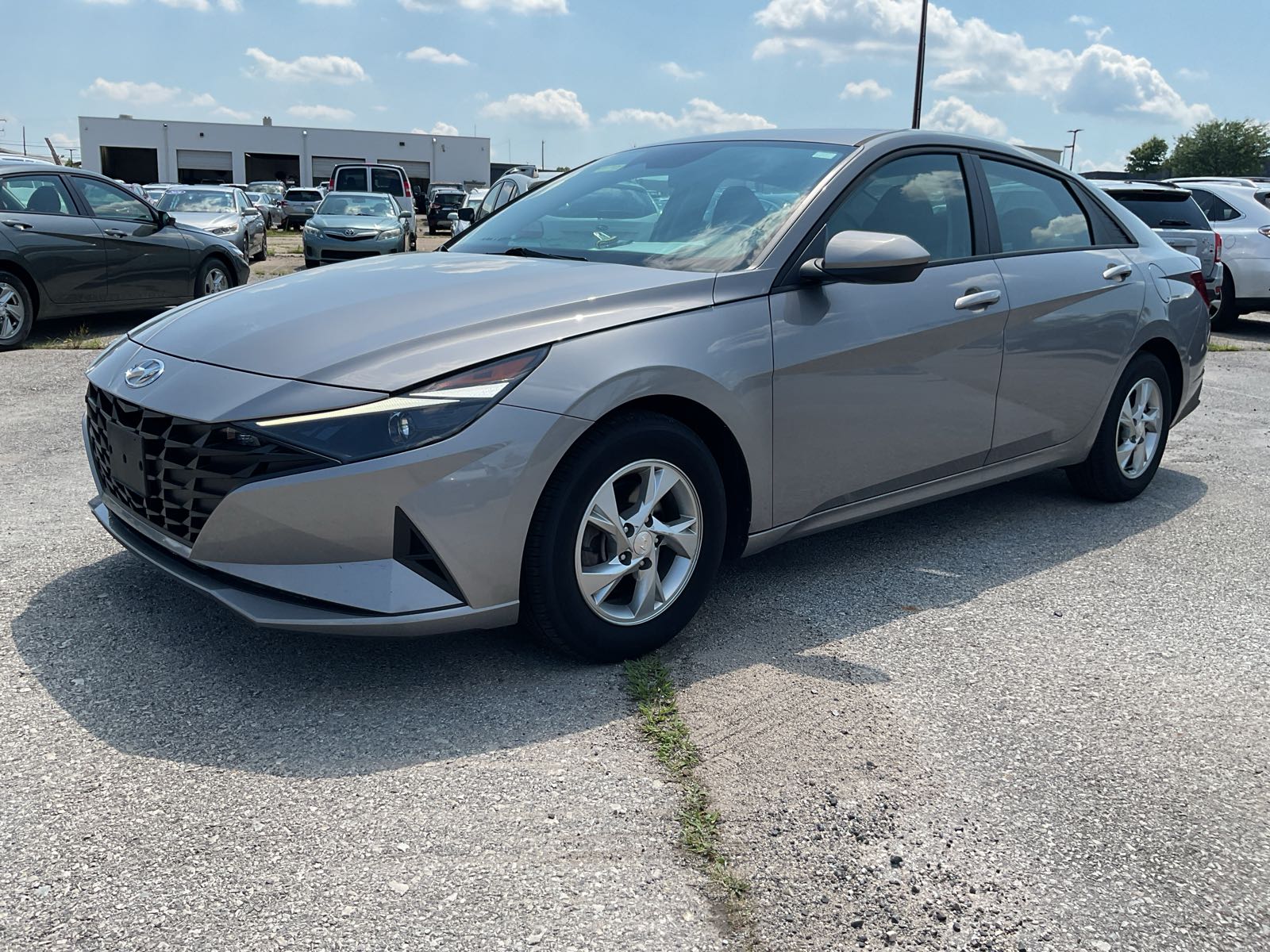 2023 Hyundai Elantra Gls