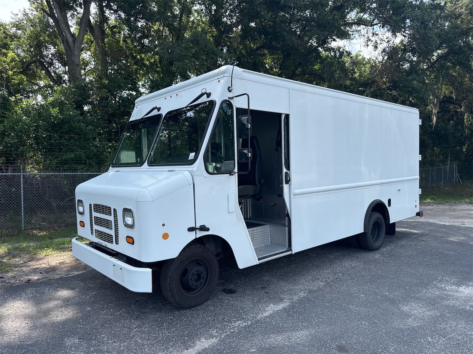 2017 Ford Econoline E350