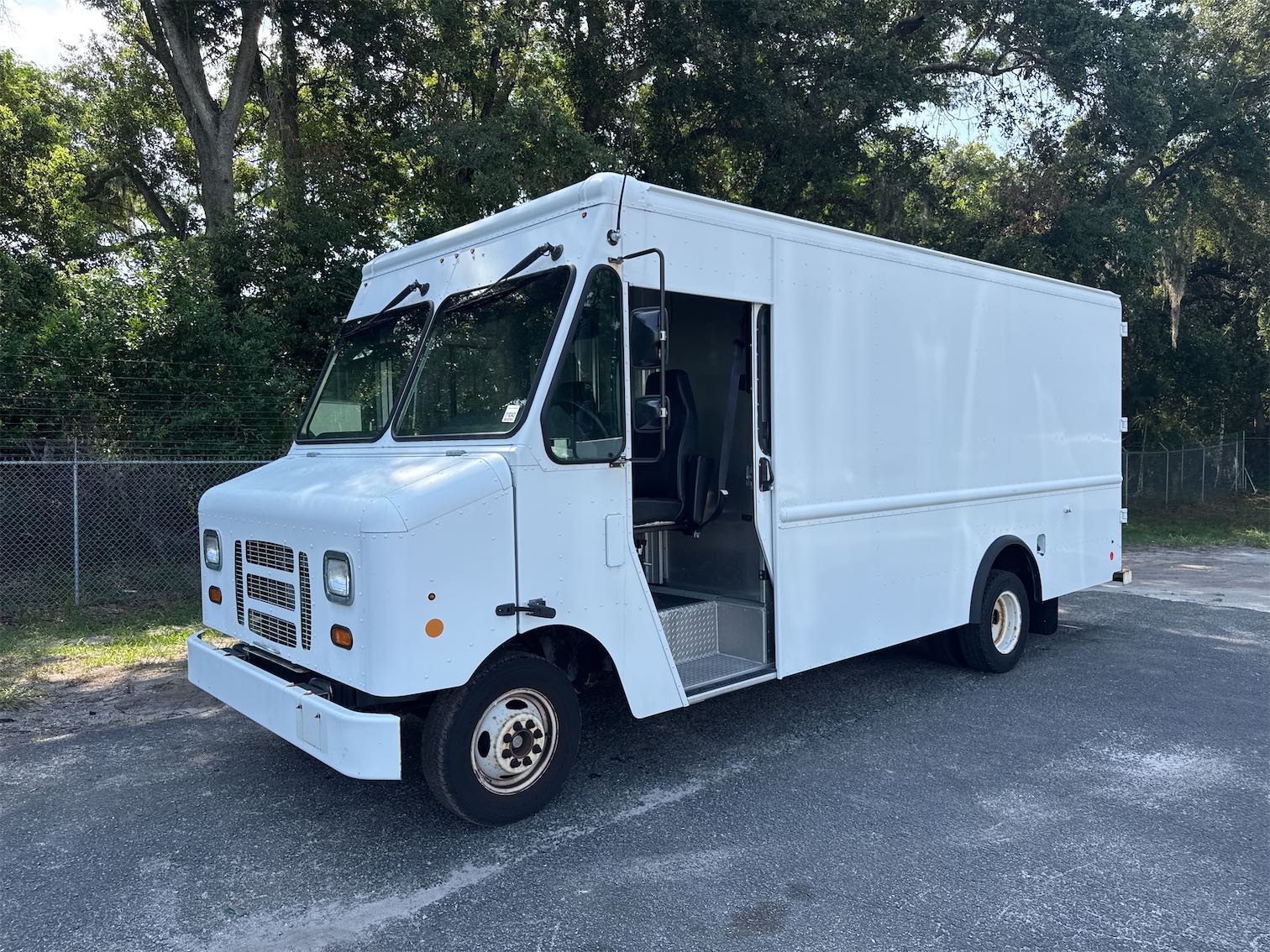 2017 Ford Econoline E350